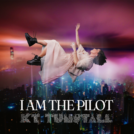 KT_Tunstall_I_AM_THE_PILOT